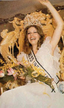 Rina messinger - Hong Kong.jpg