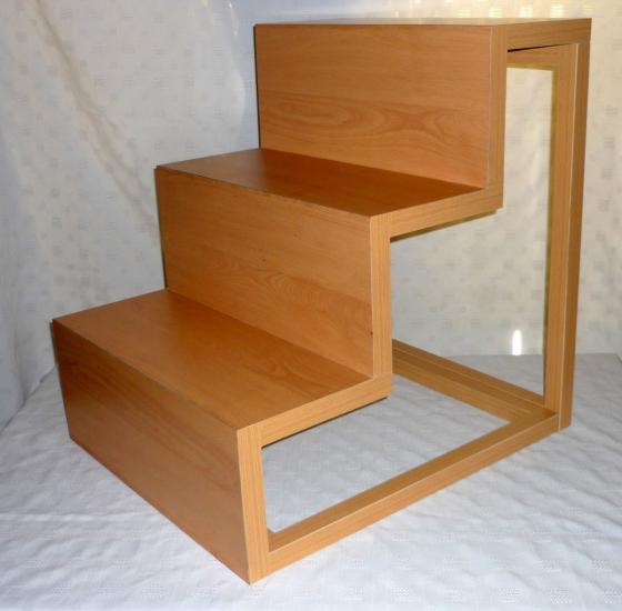 escaleras-linea-step-para-perro-o-gato-happy-dog-D_NQ_NP_420901-MLM20425622801_092015-F.jpg