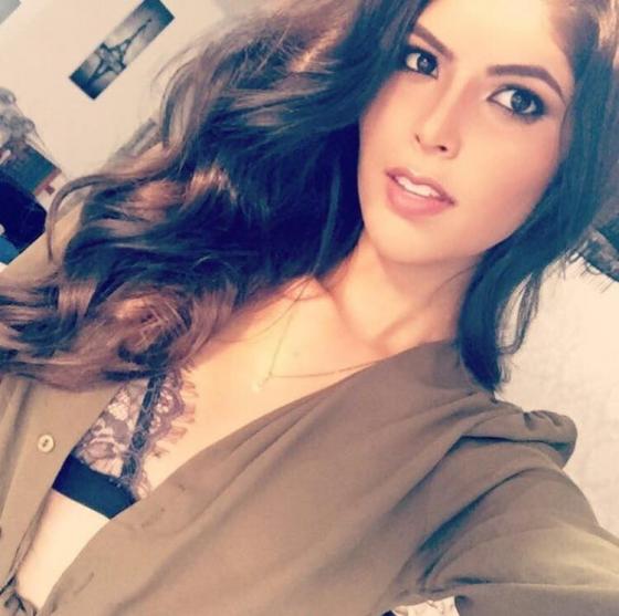 lauraa.jpg
