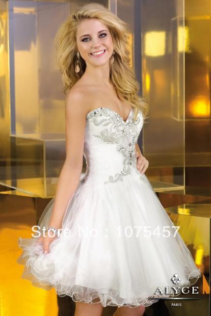 Hermosos-Vestidos-de-Coctel-Blanco-Del-Amor-Del-Organza-Appliques-con-Rebordear-Fuera-del-Hombro-y.thumb.jpg.67679dac082798f004e1c65e361e1365.jpg