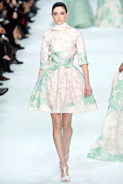 vestidos-de-fiesta-elie-saab-verano-15.thumb.jpg.ec78edb1114ee89d09e3ecdcc87de85c.jpg