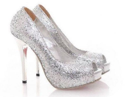 sapato-prata-3.jpg.25cdefc7a3eac40c804c2507a3d997c0.jpg