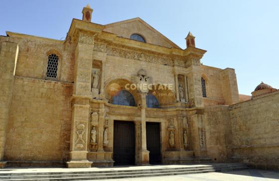 Catedral-Primada-de-America-3.thumb.jpg.aa1957fdf2100161d22258052c0791ca.jpg