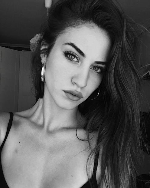 katya.thumb.jpg.7fb6b19bfc9347931b45a1d50401f11c.jpg
