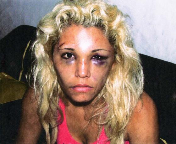 LADY-GUILLEN-01.thumb.jpg.914e5c70079161fc4a8409cab34908ca.jpg