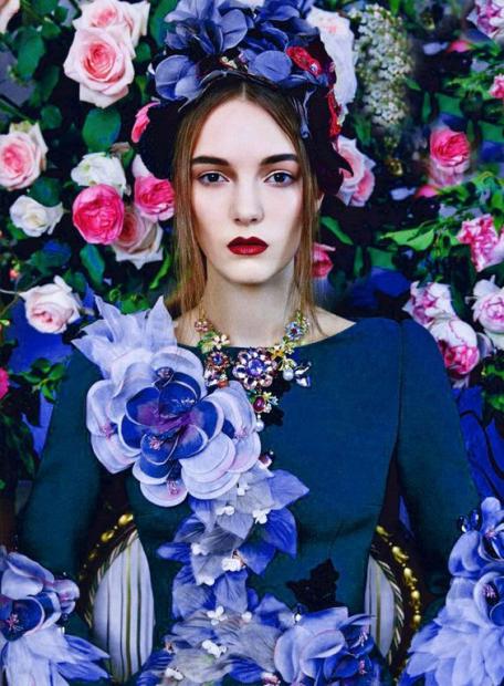 vogue.thumb.jpg.30db0fe35f424660eb002cb33e07bb28.jpg