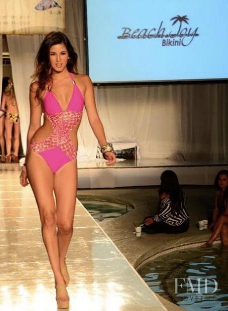 000000355108-maria_jose_lora-fit.thumb.jpg.d05ced197a51cce267cbbbd99e0f2196.jpg