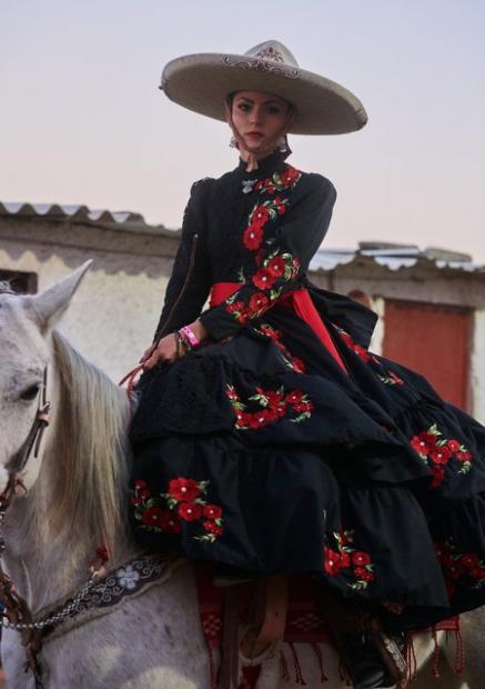 Escaramuza-Slide-7-mobile.jpg