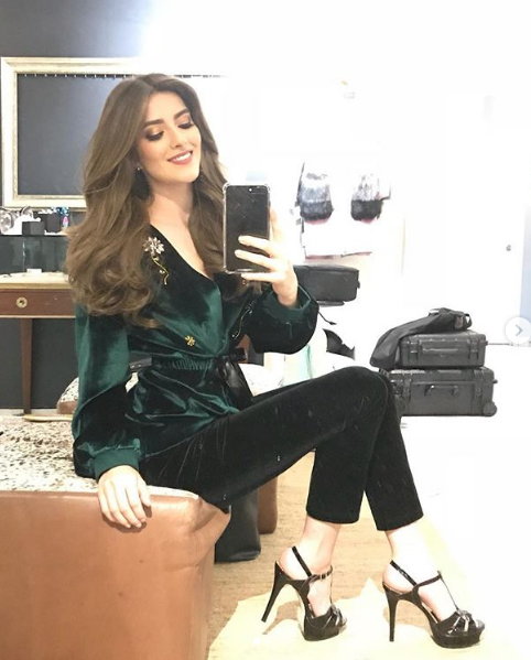 marie.PNG.f4bf955612765f47b9efcaeae4fb00f7.PNG