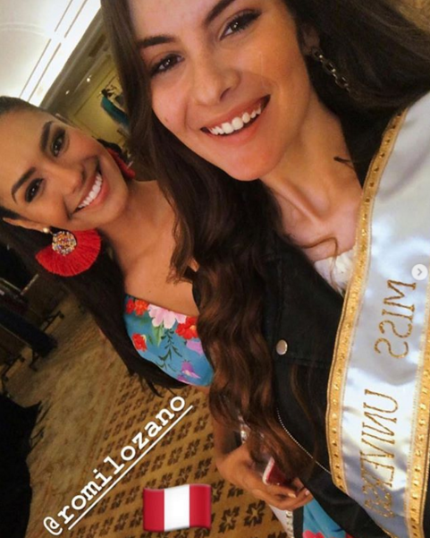 Miss Perú y Miss Uruguay