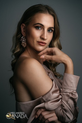 Roxanne-Bilski-2019.jpg.8adf9024450989d86c3c52232107886f.jpg