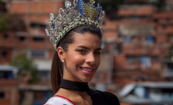Isabella.thumb.jpg.7968218890052542e8572ba28ecaf51e.jpg