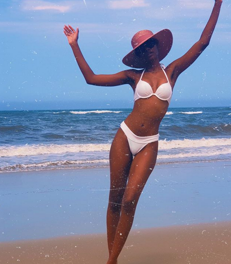 Miss Universo desde las bellas playas africanas