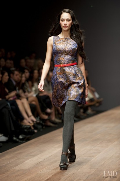 000000299173-perla_beltran-fit.thumb.jpg.538767931cdc7f50a1c4df1274b3dc01.jpg