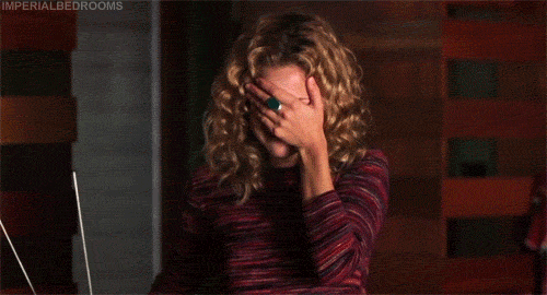 1434563769_verguenza.gif.9a8eb23c1ad20db83962ae89344ad015.gif