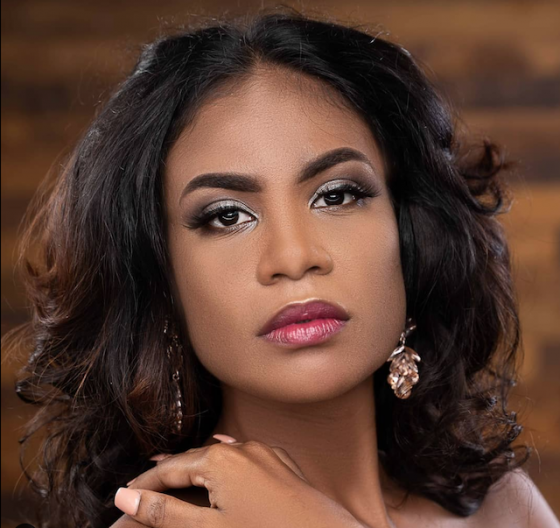 256646759_LineishaDavis.thumb.png.5295b0f187ba5371ee542f5be94ab086.png