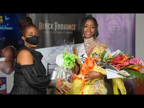 5 preguntas a Miss Universo Jamaica Miqueal-Simone Williams