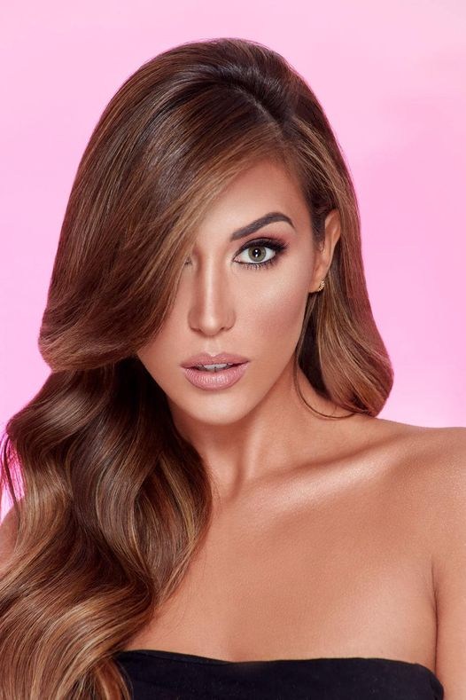 Miss Universe Spain 2020 Andrea Martínez desmiente noticias falsas sobre Miss Universo