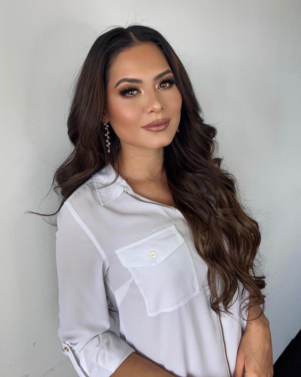 ||| NECESITO OPINIONES, CRITICAS E IDEAS PARA EL MAQUILLAJE Y FINAL LOOK DE ANDREA MEZA |||