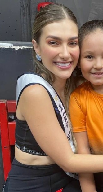 ~ MAFER ARISTIZABAL preparándose con todos los hierros.