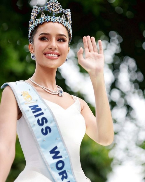 🌍👑 A Historic Homecoming! 👑🌍Welcome back Miss World 2025, Opal Suchata Chaungsri — the first ever Miss World from Thailand! 🇹🇭✨ Your grace, strength, and heart have made history and inspired a nation. Thailand.jpg