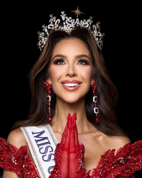 OFFICIAL PICTURE AS MISS UNIVERSE ECUADOR 2025💫@nadia_mejia @cnbecuador @missuniversoec @byronv.jpg