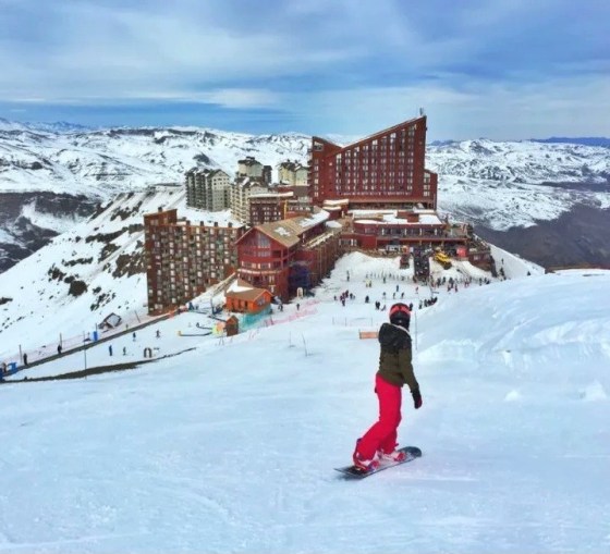 Ski-Day-Valle-Nevado-Clases-Ropa-Nieve-1.thumb.jpg.d8b4a90f08f97fbb3d30546260db9404.jpg