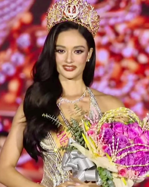 𝐍𝐄𝐖𝐒 - Sydney Marith triumphs at Miss Planet International 2025-26 capturing the first crown (2).jpg