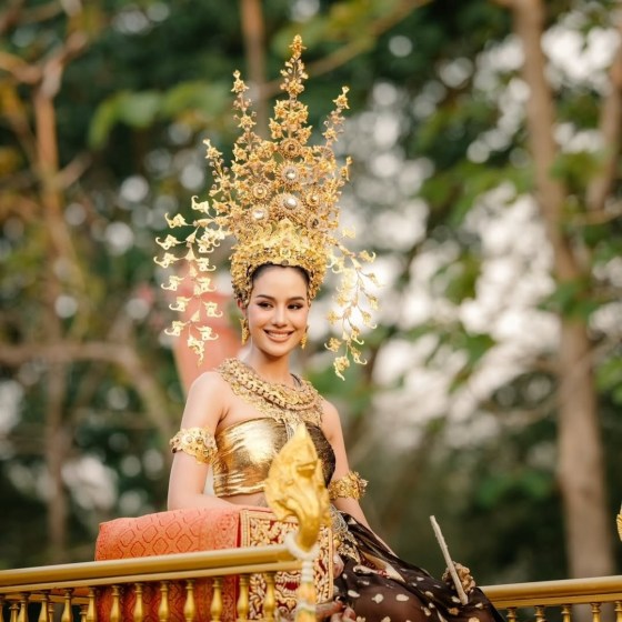 Miss World Opal Suchata @suchaaata embodied Queen Bhupati Indralakshmi Devi, wearing a costume i (1).jpg