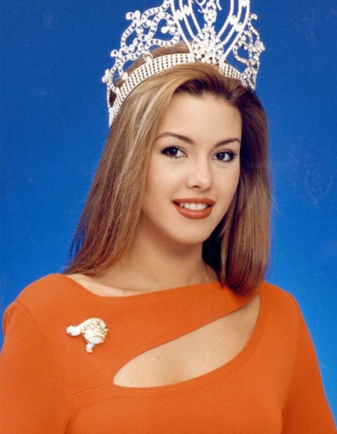 How-Donald-Trump-bullied-the-Miss-Universe-who-he-nicknamed-Miss-Piggy-Dangerous-Minds-Alicia-Machado-795x1024.thumb.jpg.15b8cb1964ac5b65fac4b285c5ce3ba1.jpg